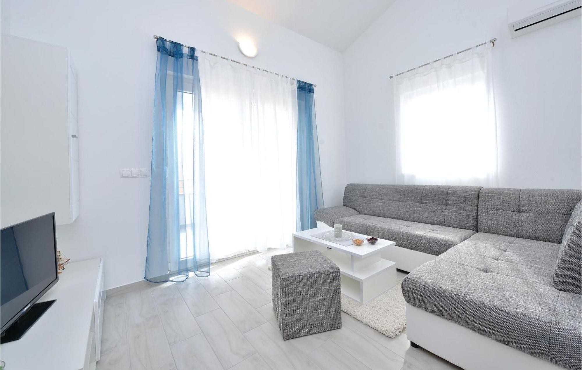 Nice Apartment In Vrsi-Mulo With Wifi Zewnętrze zdjęcie