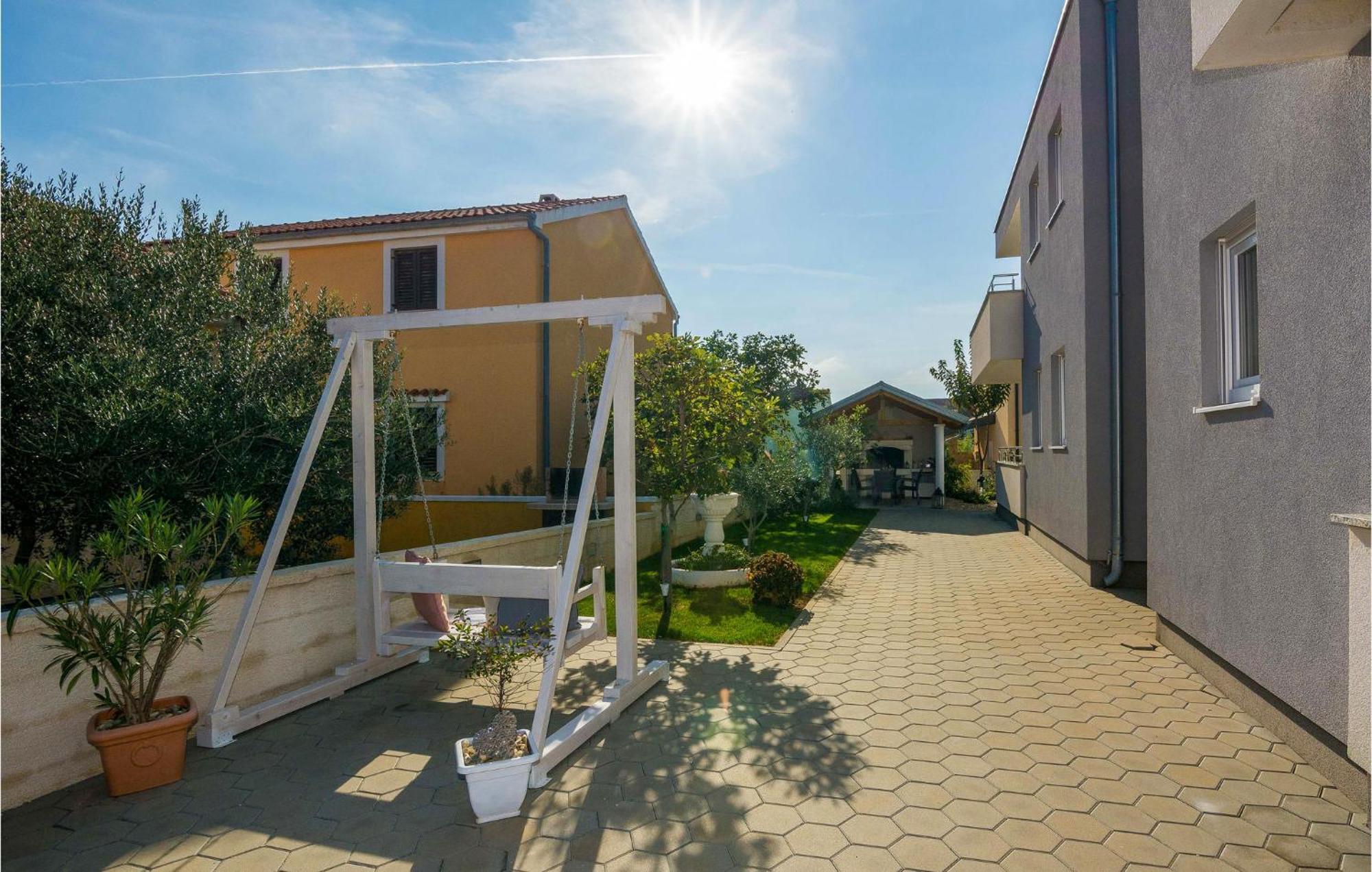 Nice Apartment In Vrsi-Mulo With Wifi Zewnętrze zdjęcie